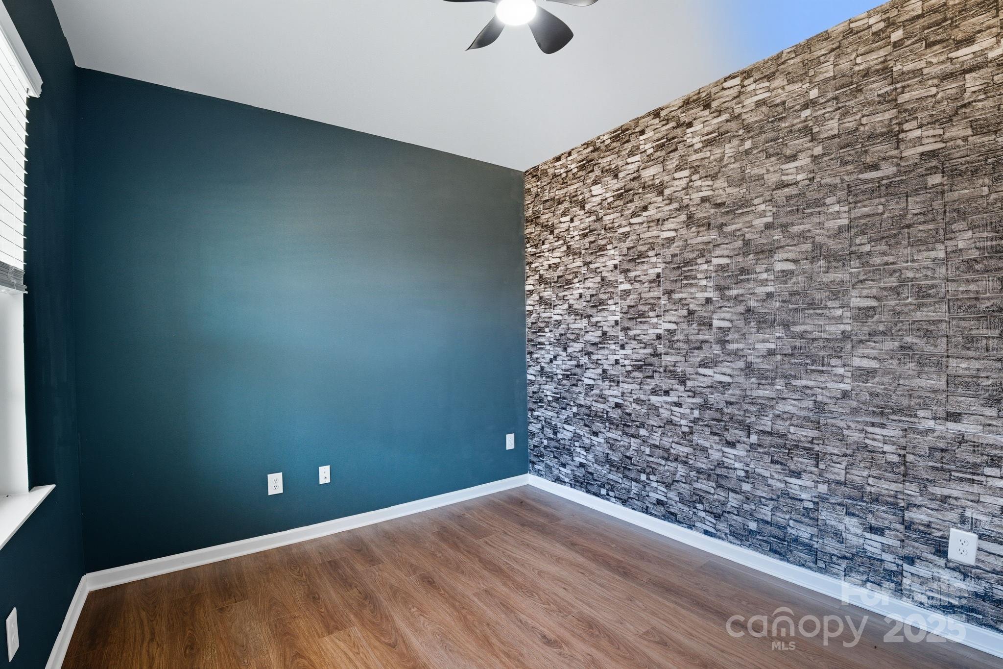 5580 Soft Shell Drive Property Photo 5