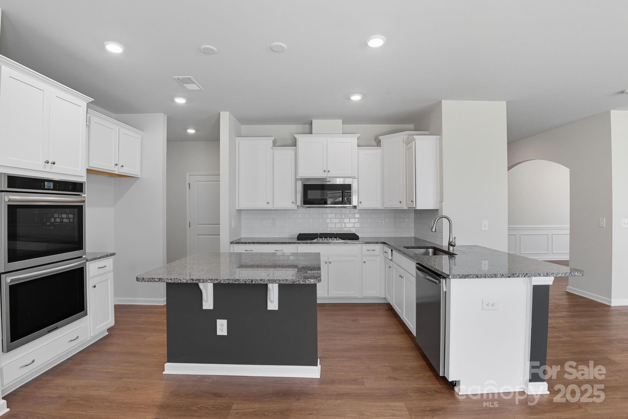 5580 Soft Shell Drive Property Photo 14