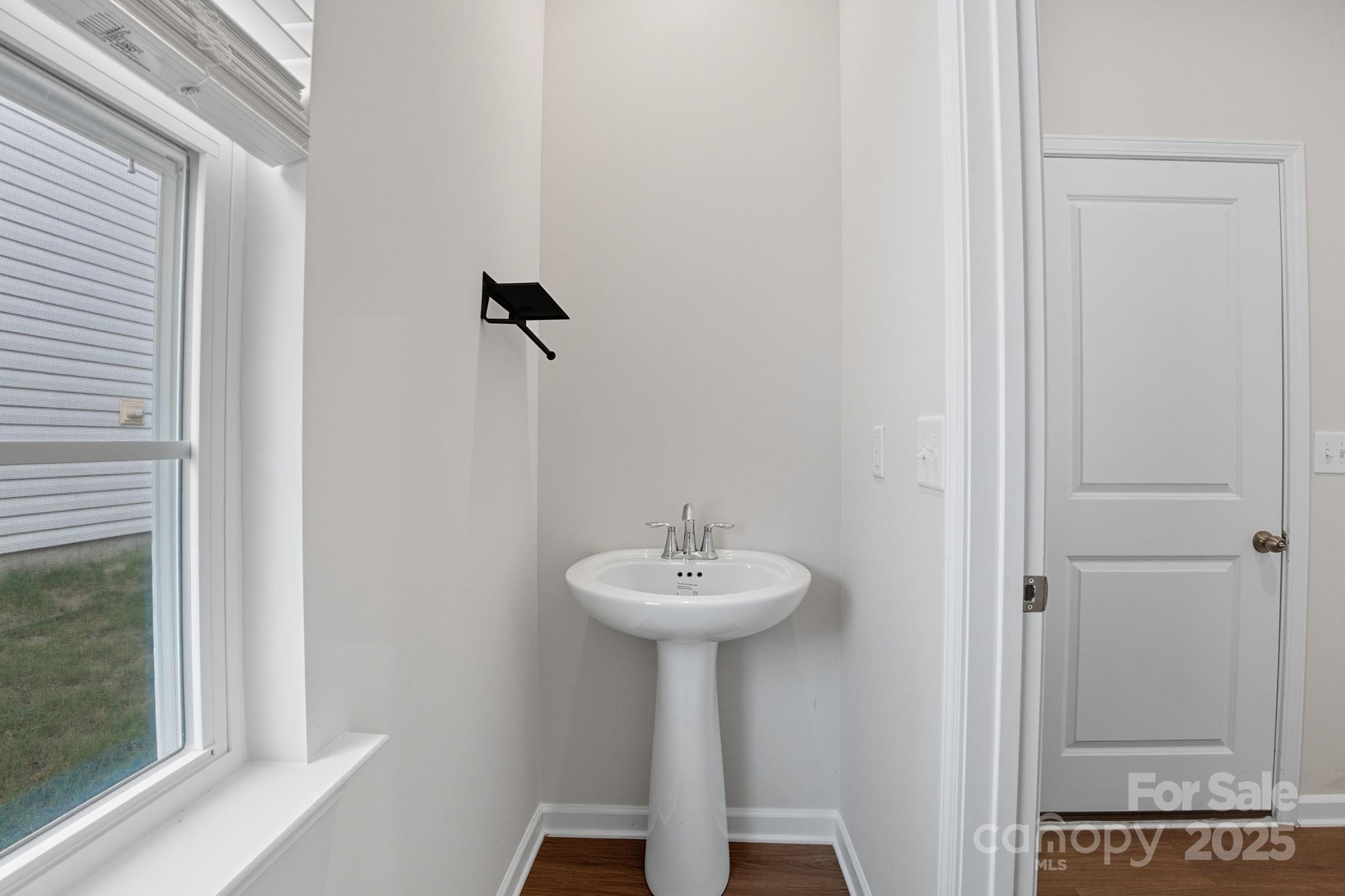 5580 Soft Shell Drive Property Photo 16