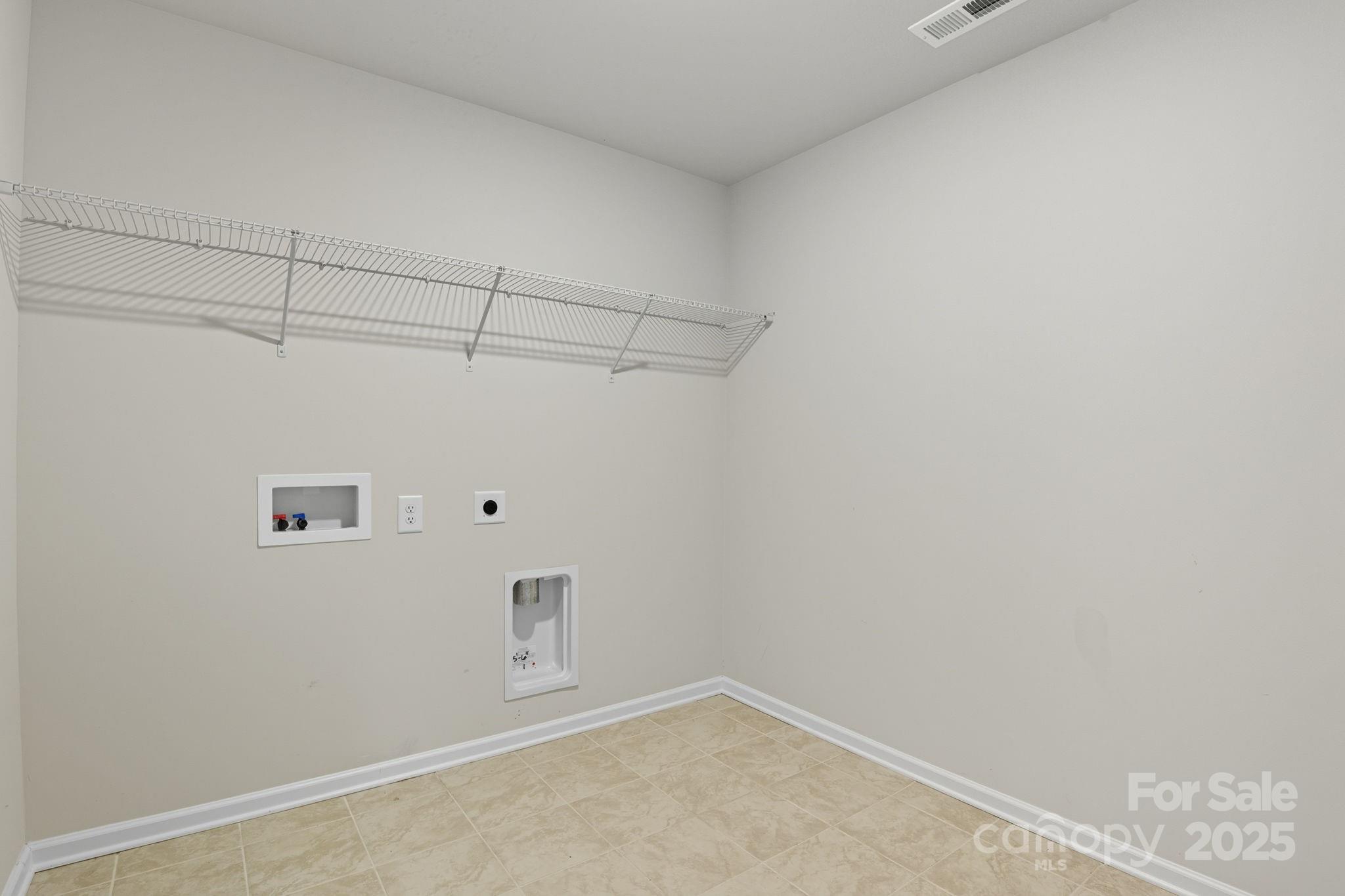 5580 Soft Shell Drive Property Photo 18