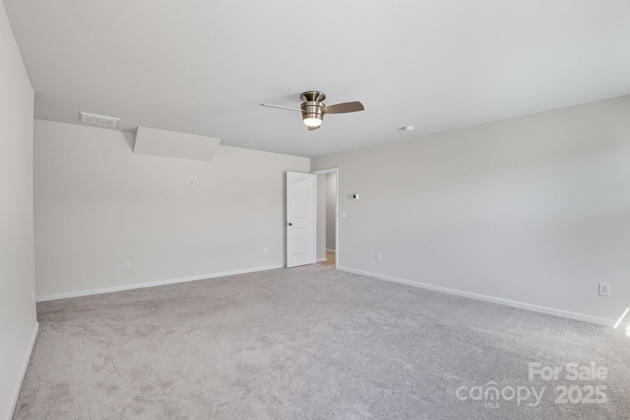 5580 Soft Shell Drive Property Photo 28