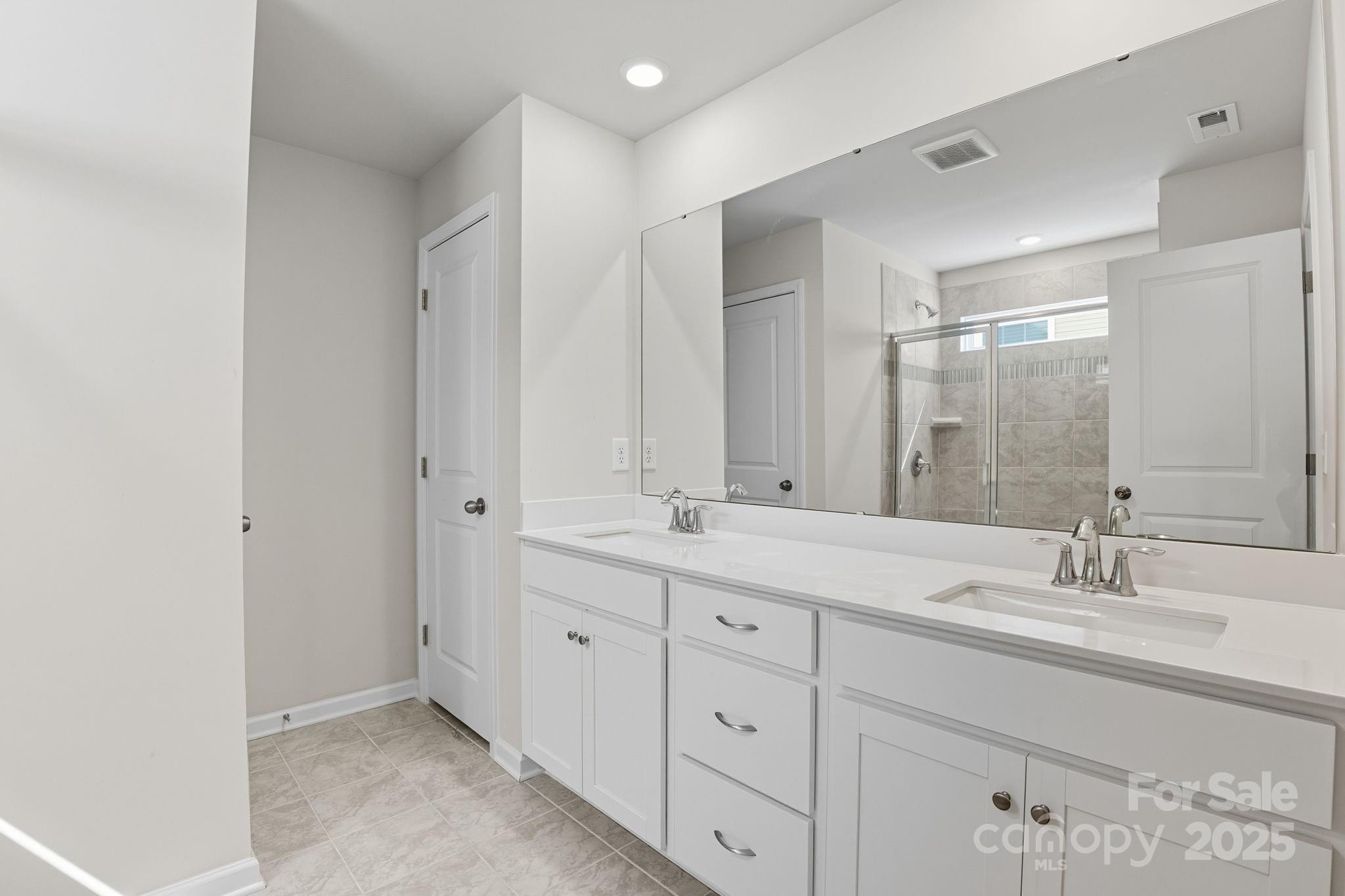 5580 Soft Shell Drive Property Photo 30