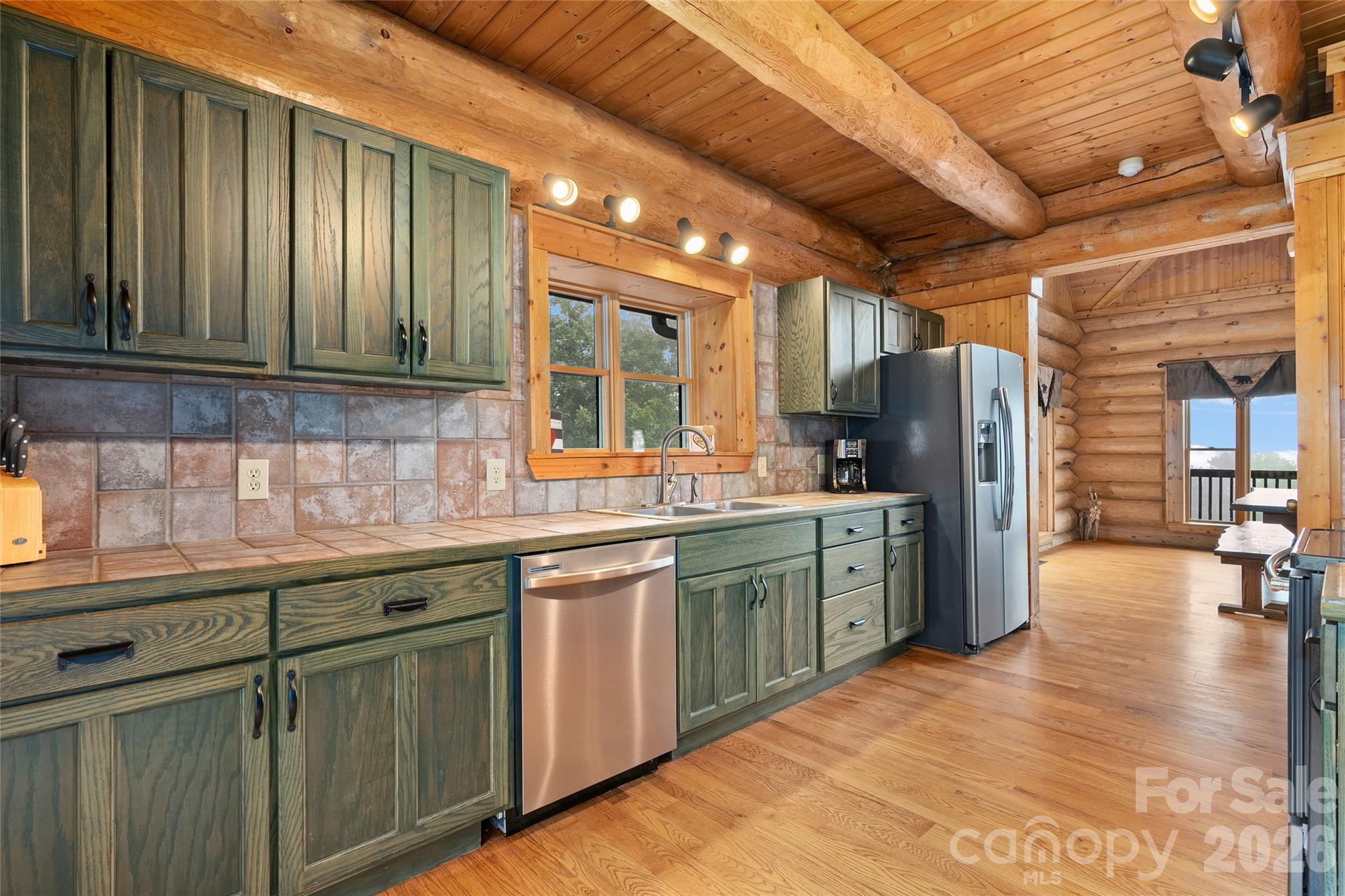352 Arbra Mountain Way Property Photo 5