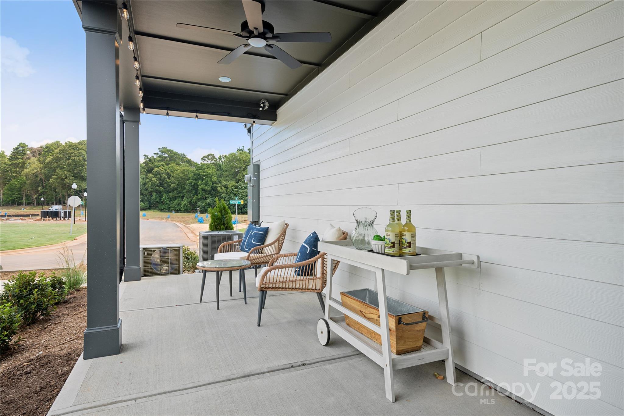 75 Seven Oaks Landing Property Photo 16