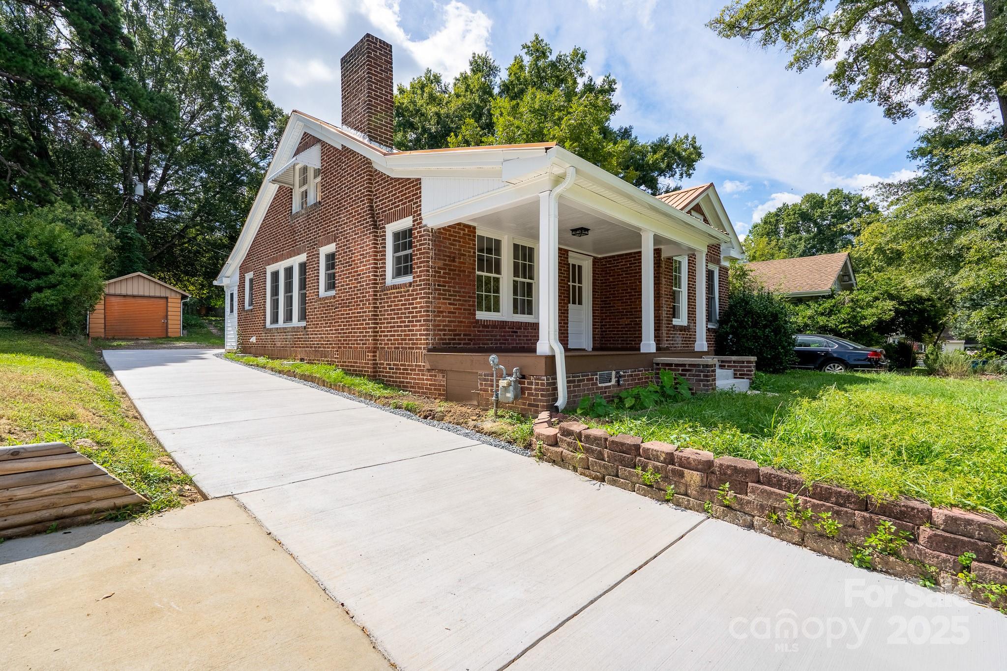 1410 Lineberger Avenue 19 Property Photo 1