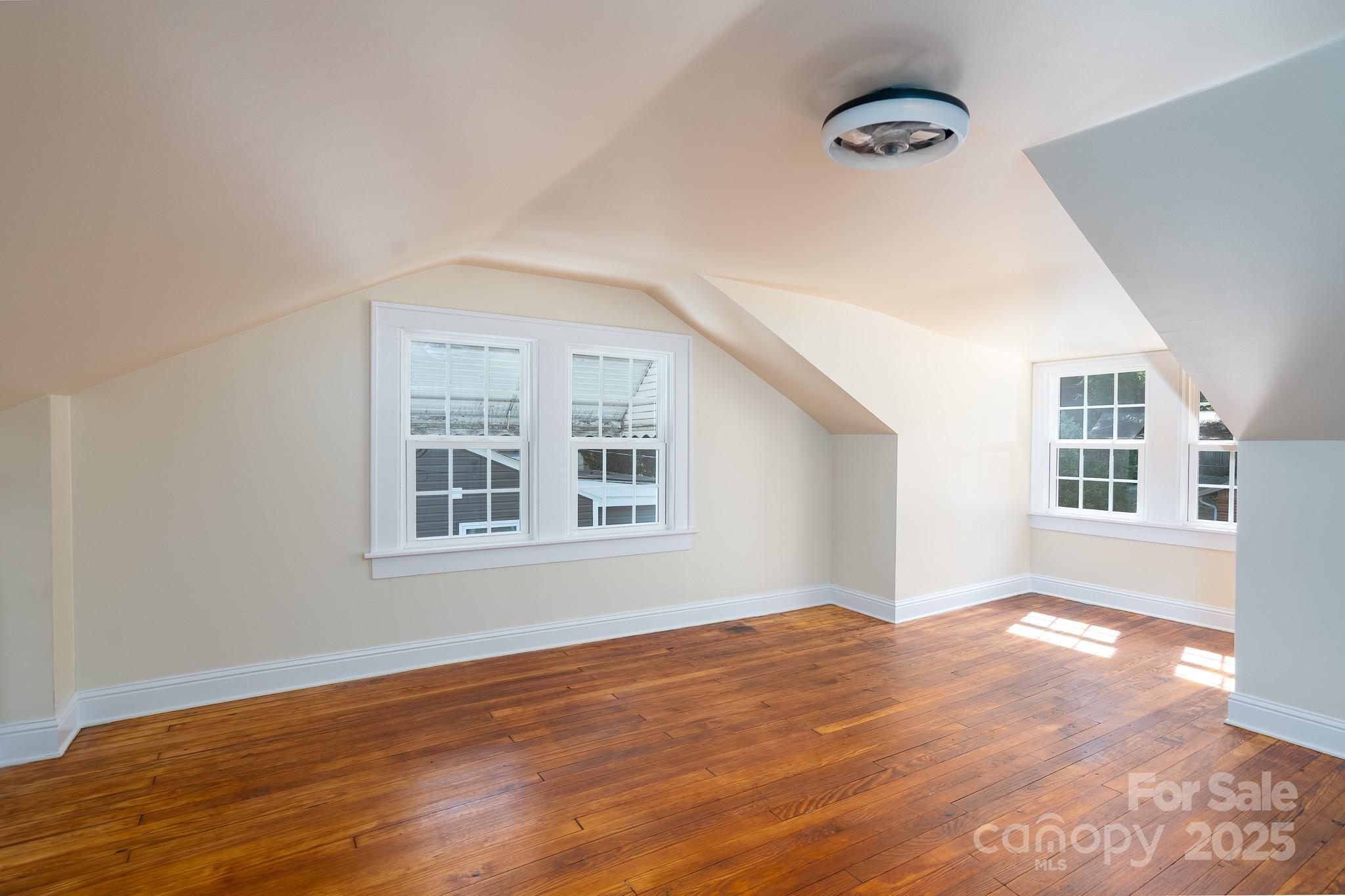 1410 Lineberger Avenue 19 Property Photo 10