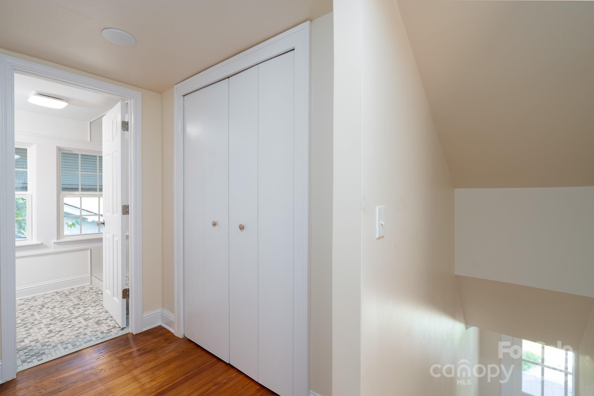 1410 Lineberger Avenue 19 Property Photo 15