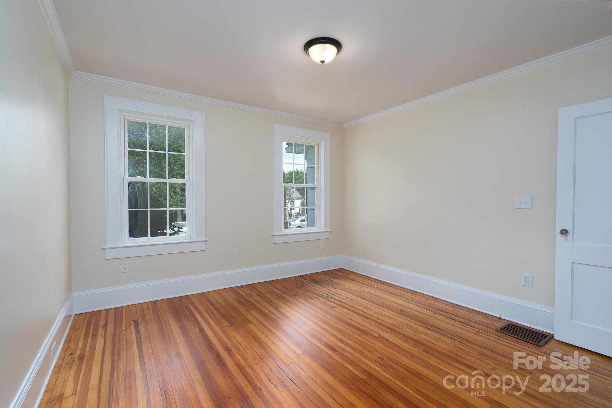 1410 Lineberger Avenue 19 Property Photo 17