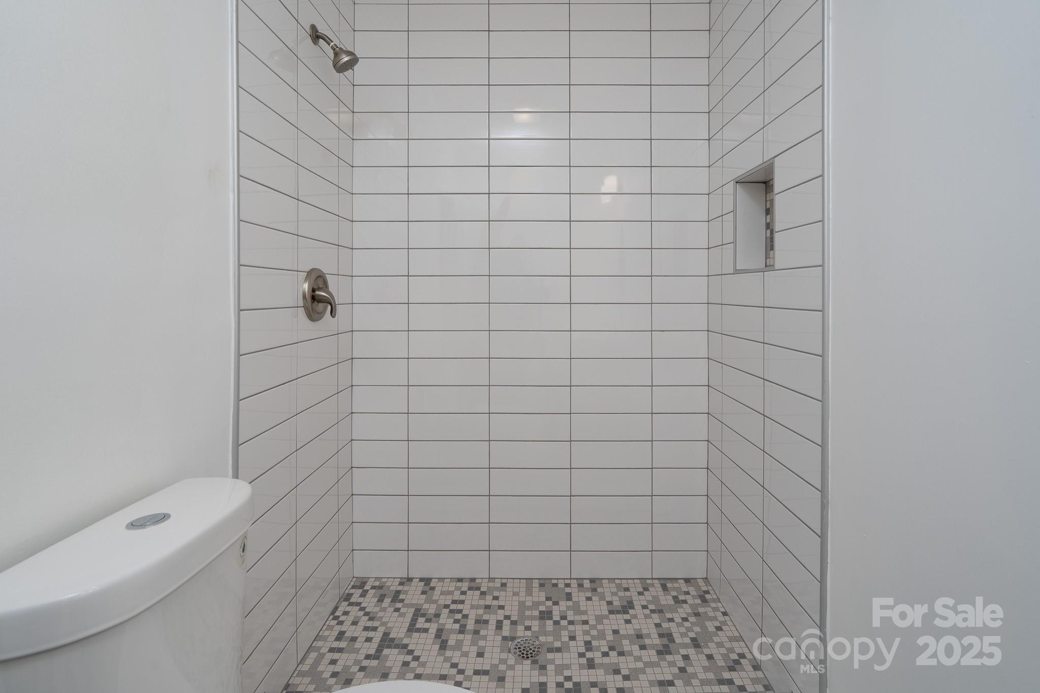 1410 Lineberger Avenue 19 Property Photo 23