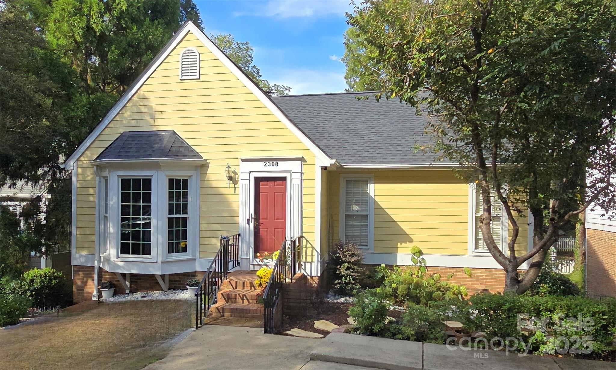 2308 Blair House Court Property Photo 1