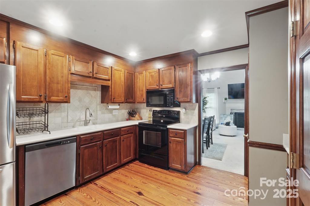 2308 Blair House Court Property Photo 4