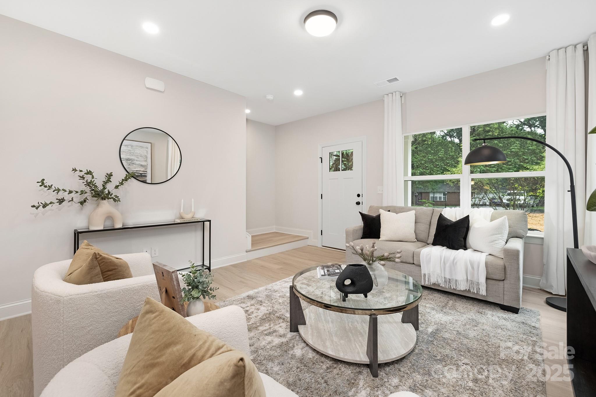 4015 Oakdale Road Property Photo 6