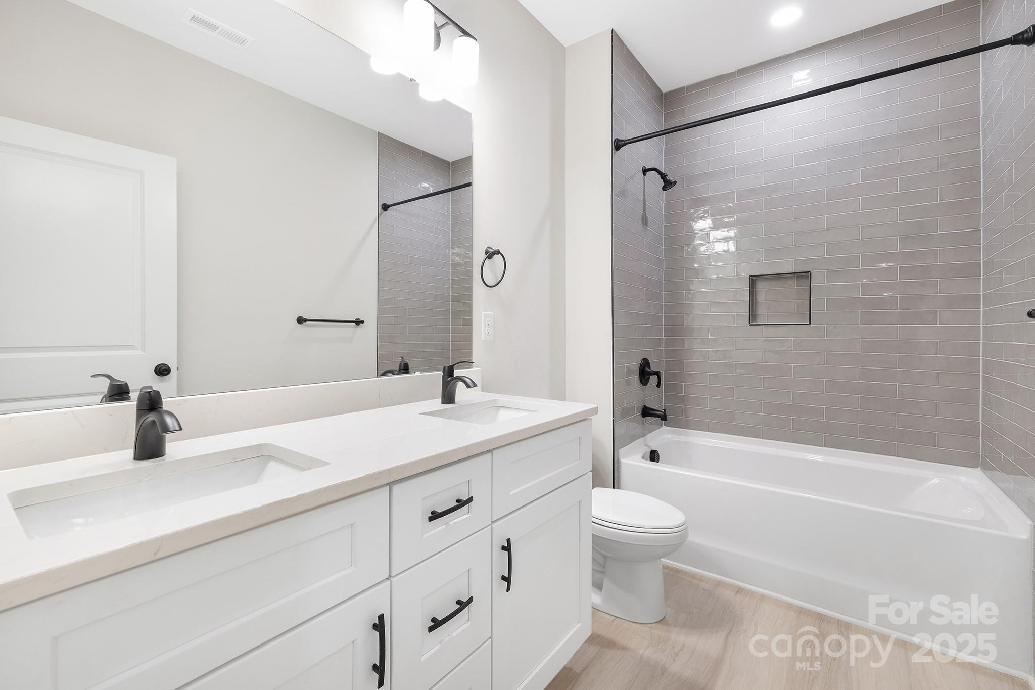 4015 Oakdale Road Property Photo 16