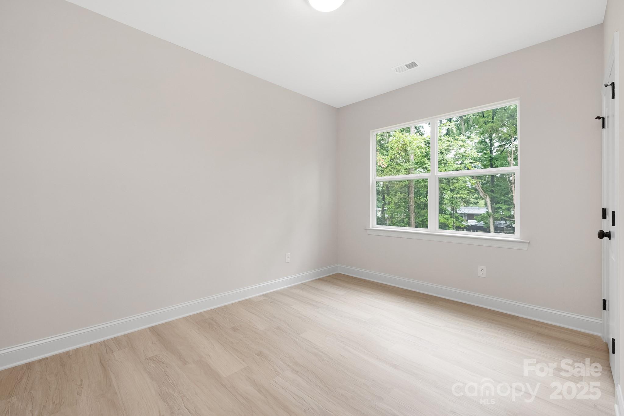 4015 Oakdale Road Property Photo 18