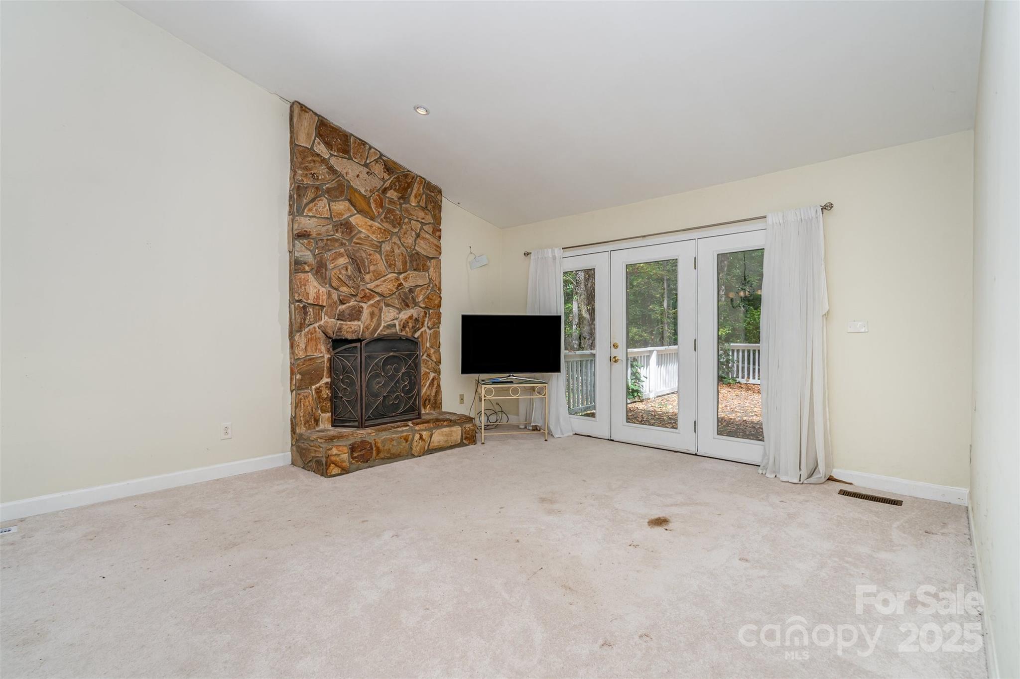 15133 Torrence Branch Road Property Photo 7