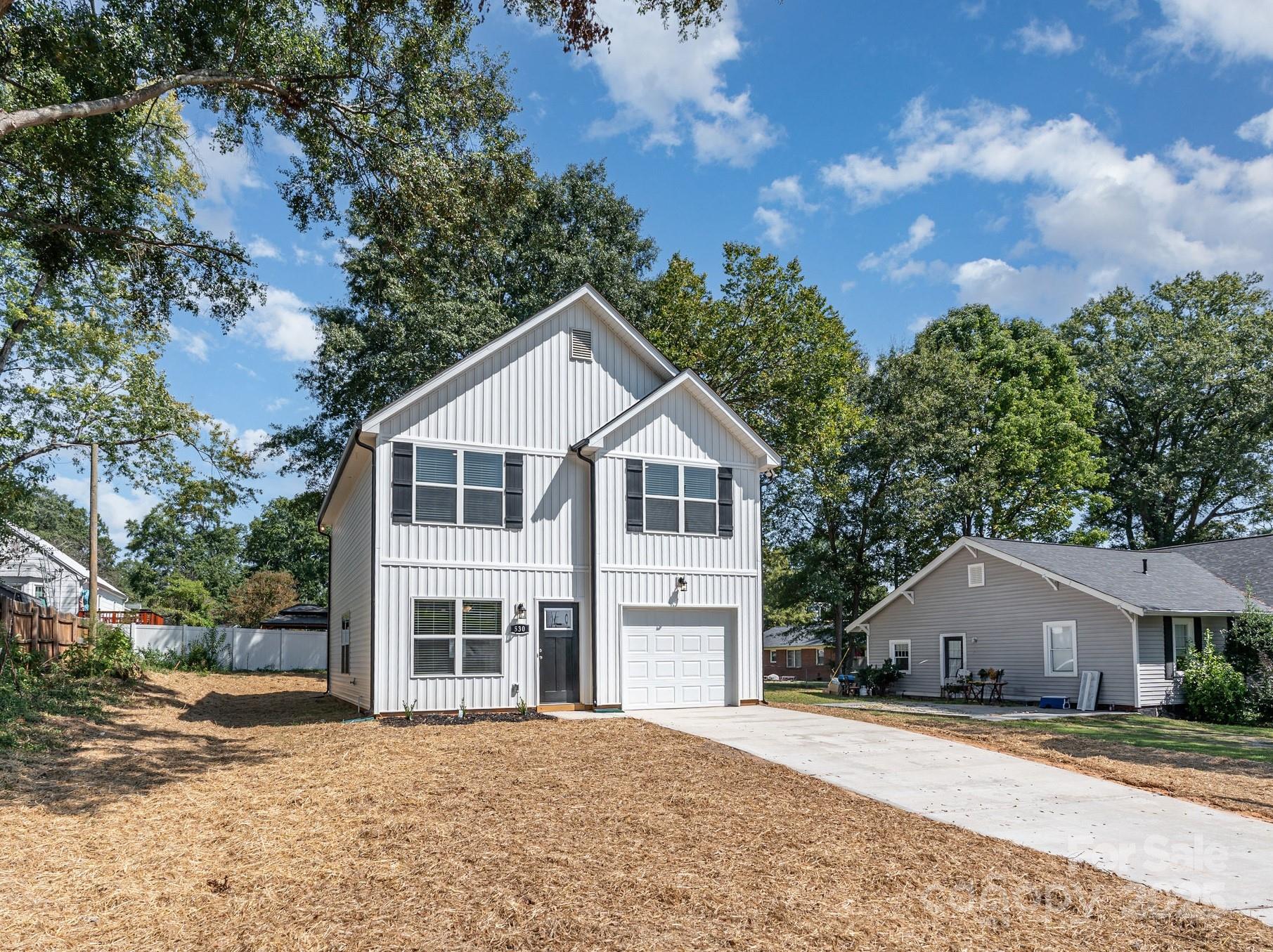 530 Oakhurst Avenue Property Photo 1