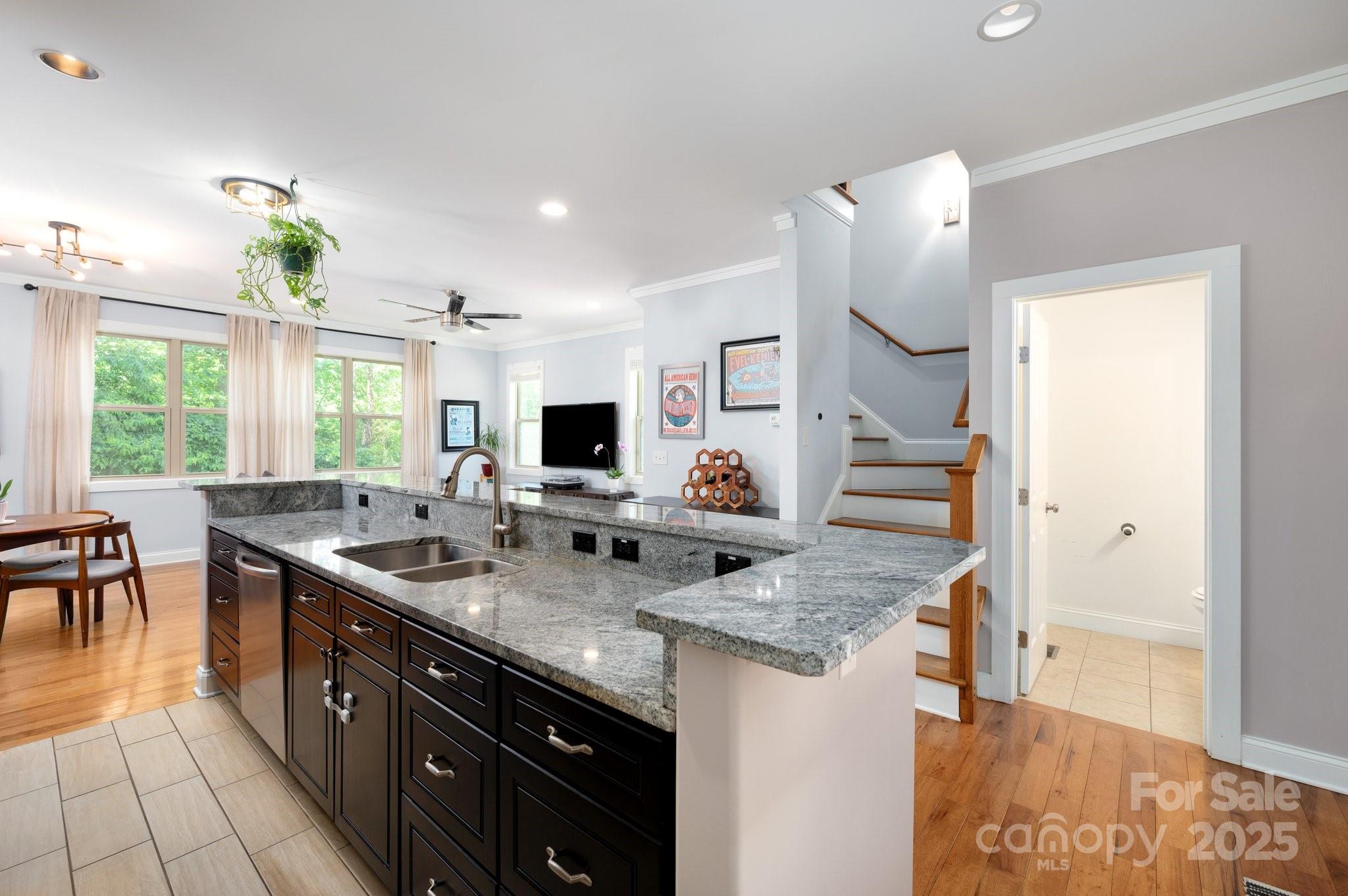 20 Central Avenue Property Photo 6