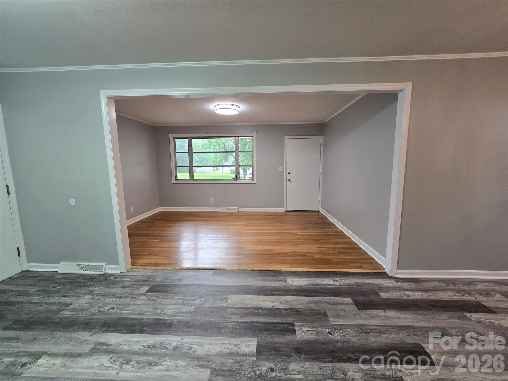 2218 W 5th Avenue Property Photo 10