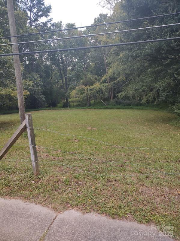 12510 Idlewild Road Property Photo 2