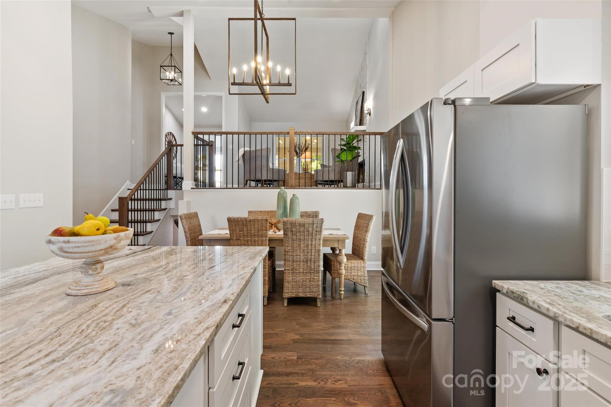 1096 Palmyra Drive Property Photo 1