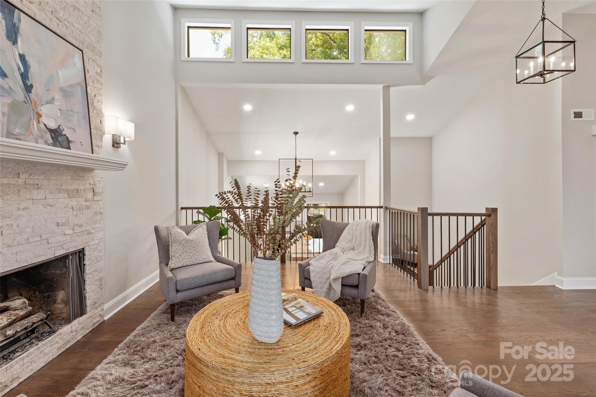 1096 Palmyra Drive Property Photo 2