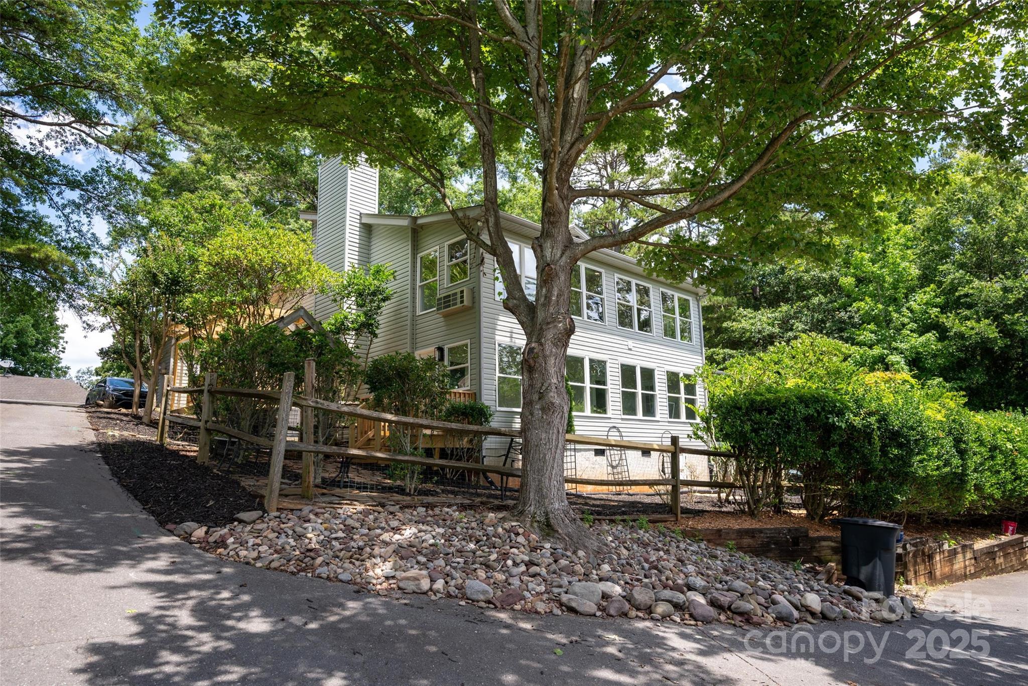 1096 Palmyra Drive Property Photo 37