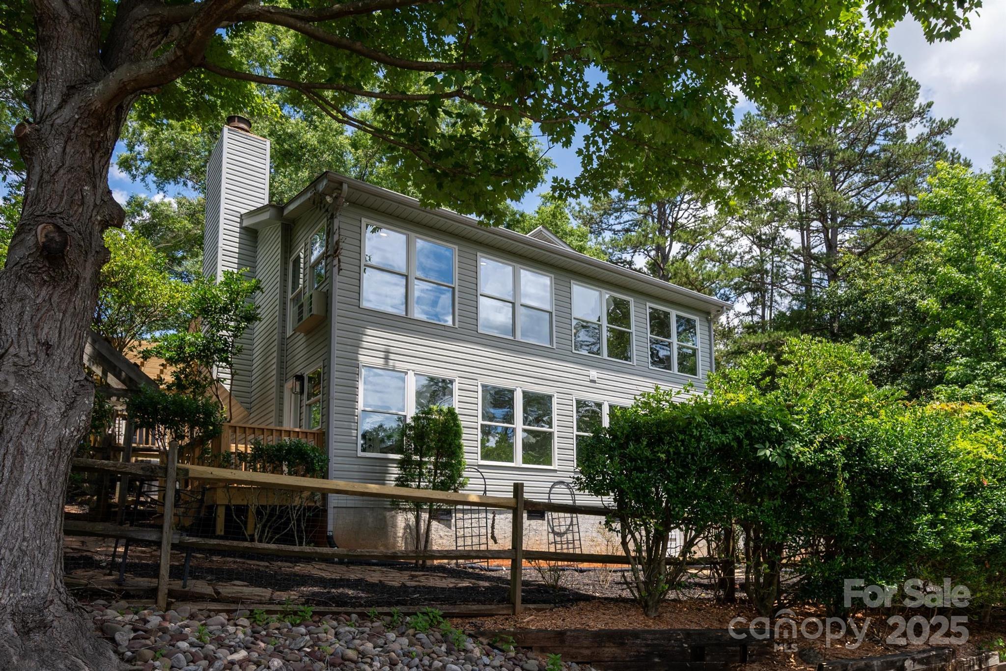 1096 Palmyra Drive Property Photo 39