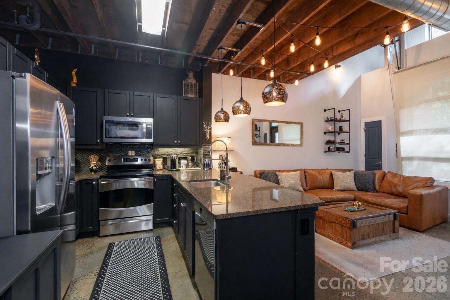 840 Academy Street Property Photo 6