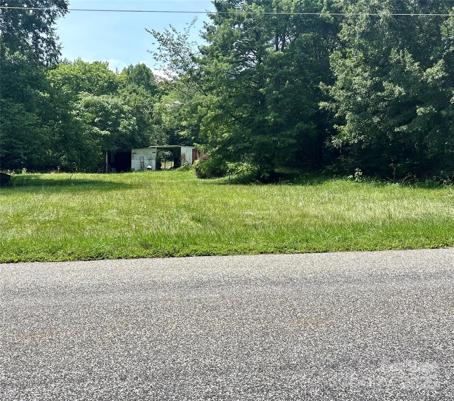 1031 Red Oak Drive Property Photo 5