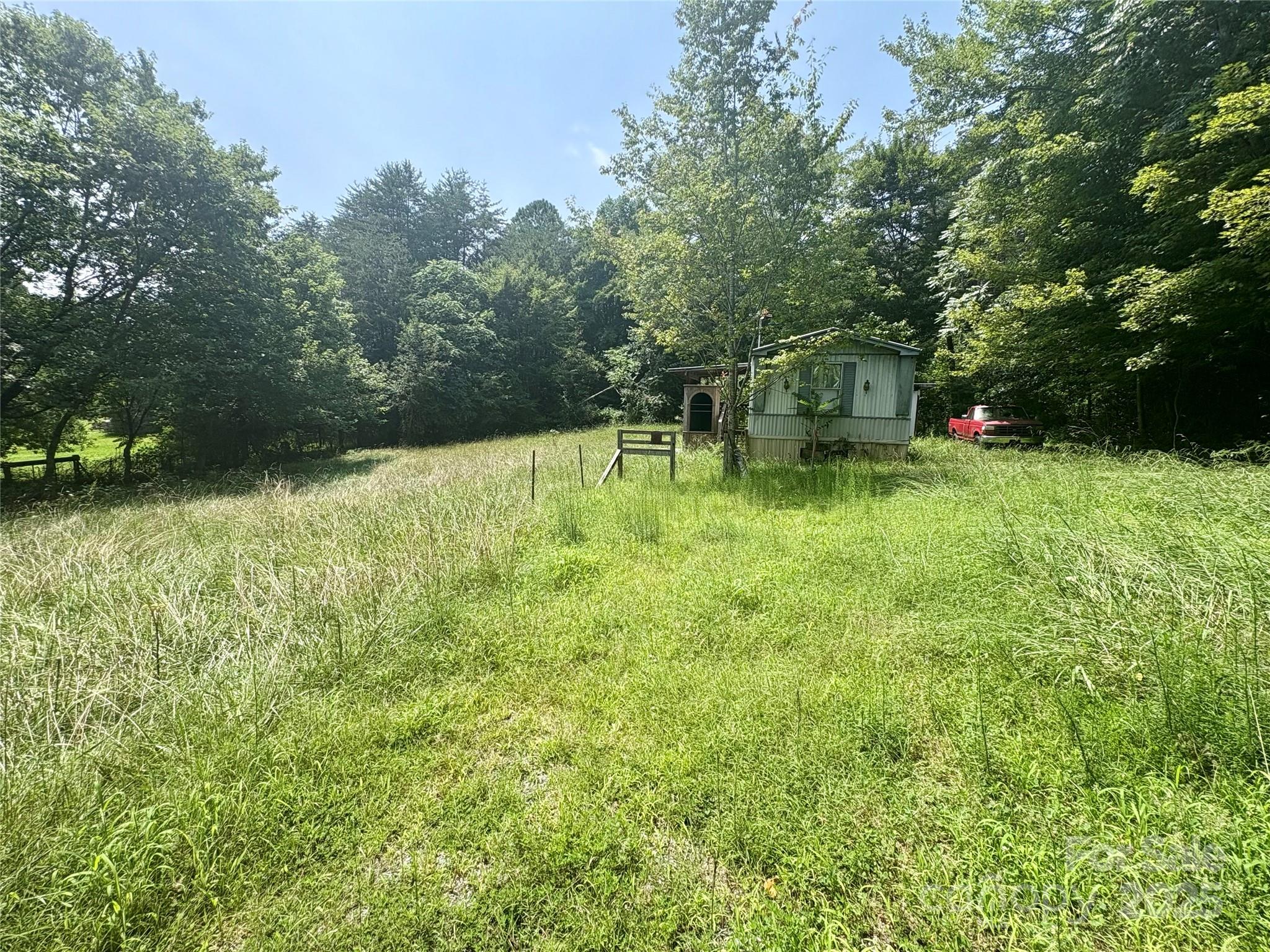 1031 Red Oak Drive Property Photo 7