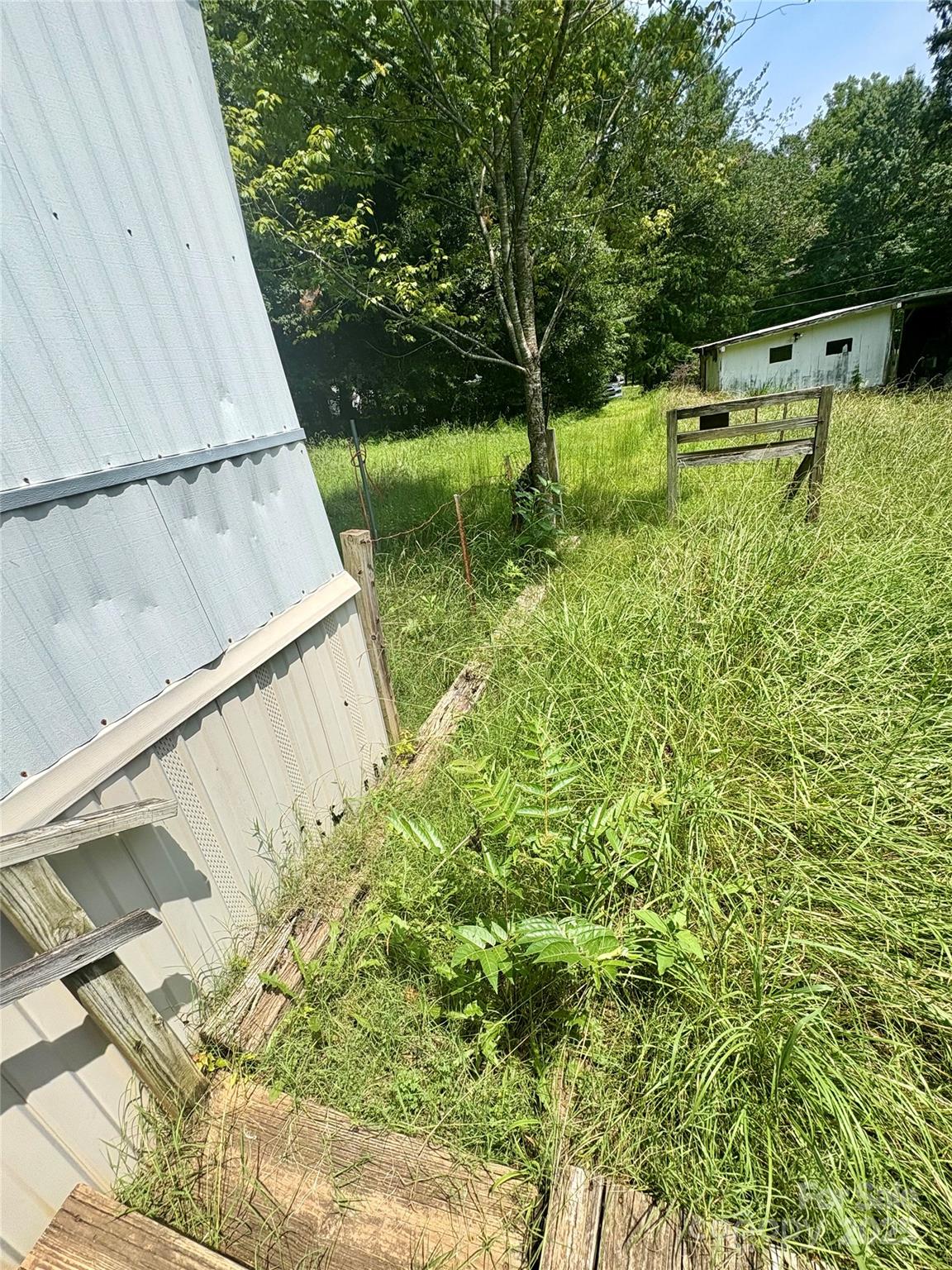 1031 Red Oak Drive Property Photo 11