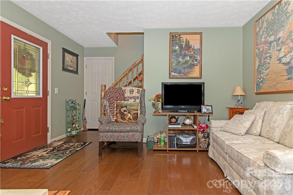 612 Old Home Place Road Property Photo 8