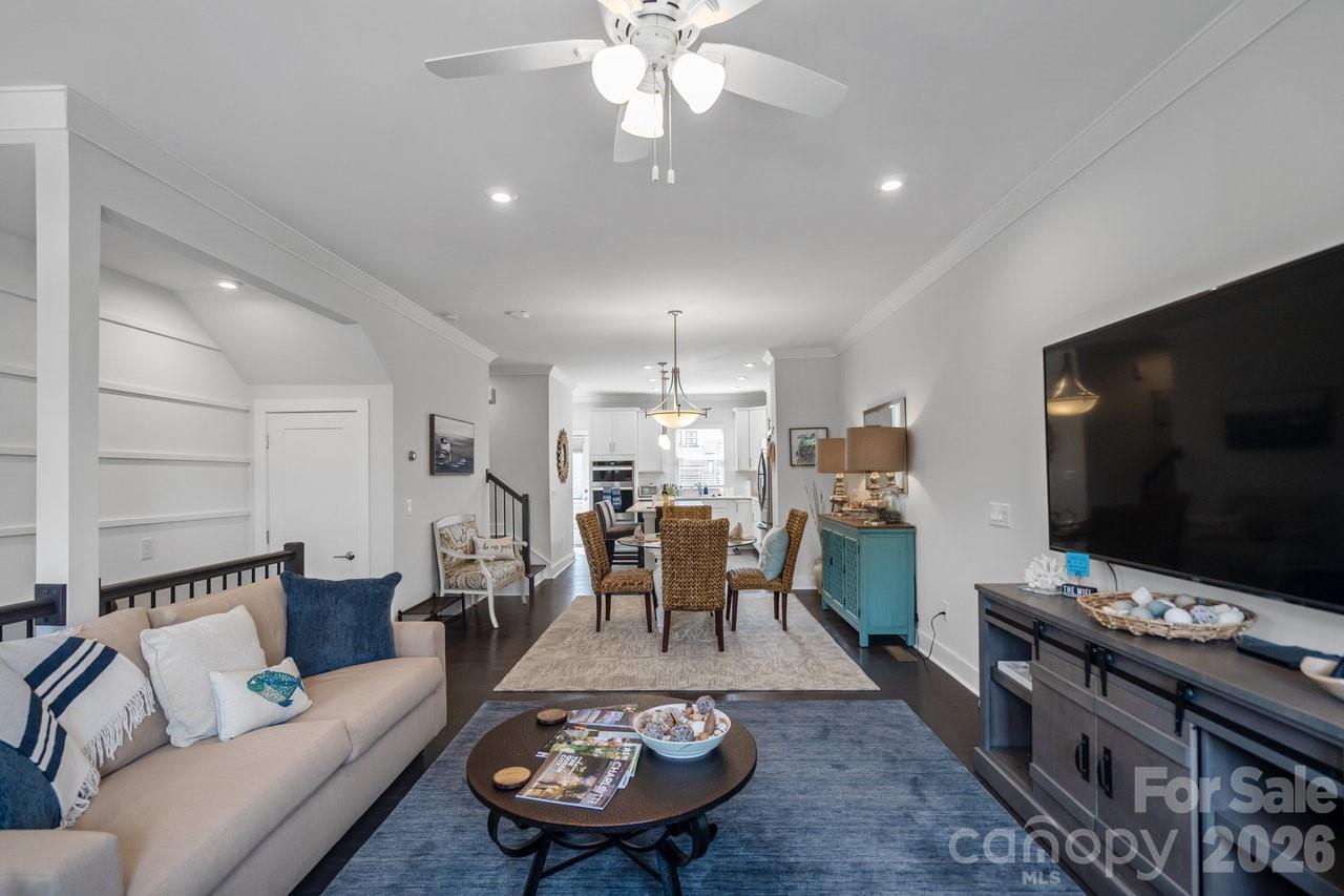 12119 Brooklyn Avenue Property Photo 10
