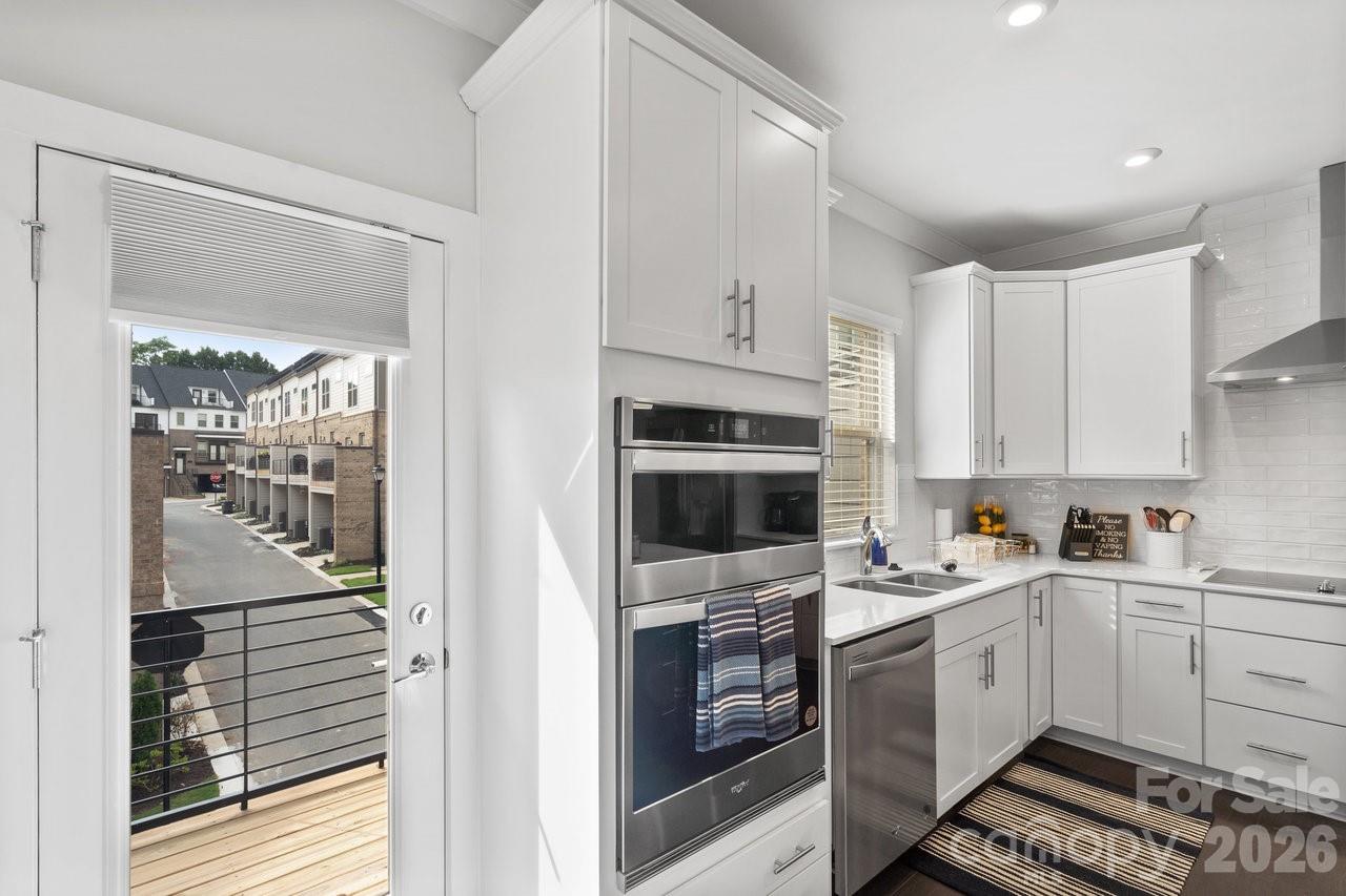 12119 Brooklyn Avenue Property Photo 16