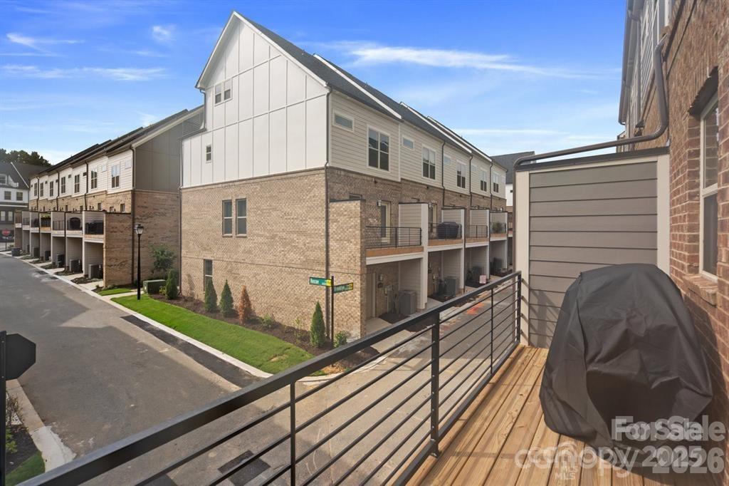 12119 Brooklyn Avenue Property Photo 17
