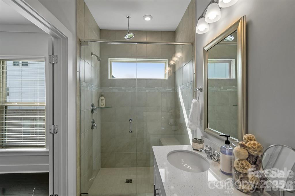 12119 Brooklyn Avenue Property Photo 19