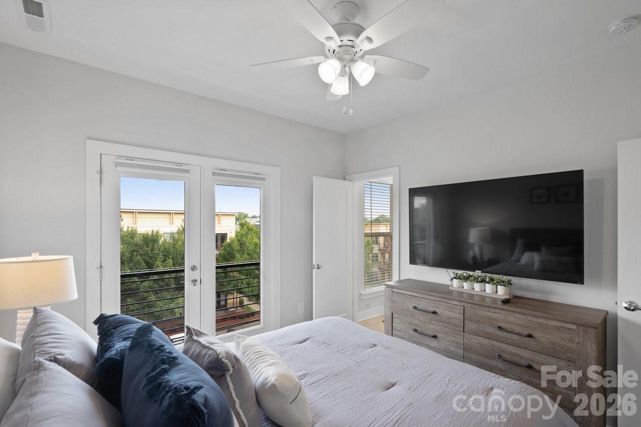 12119 Brooklyn Avenue Property Photo 23