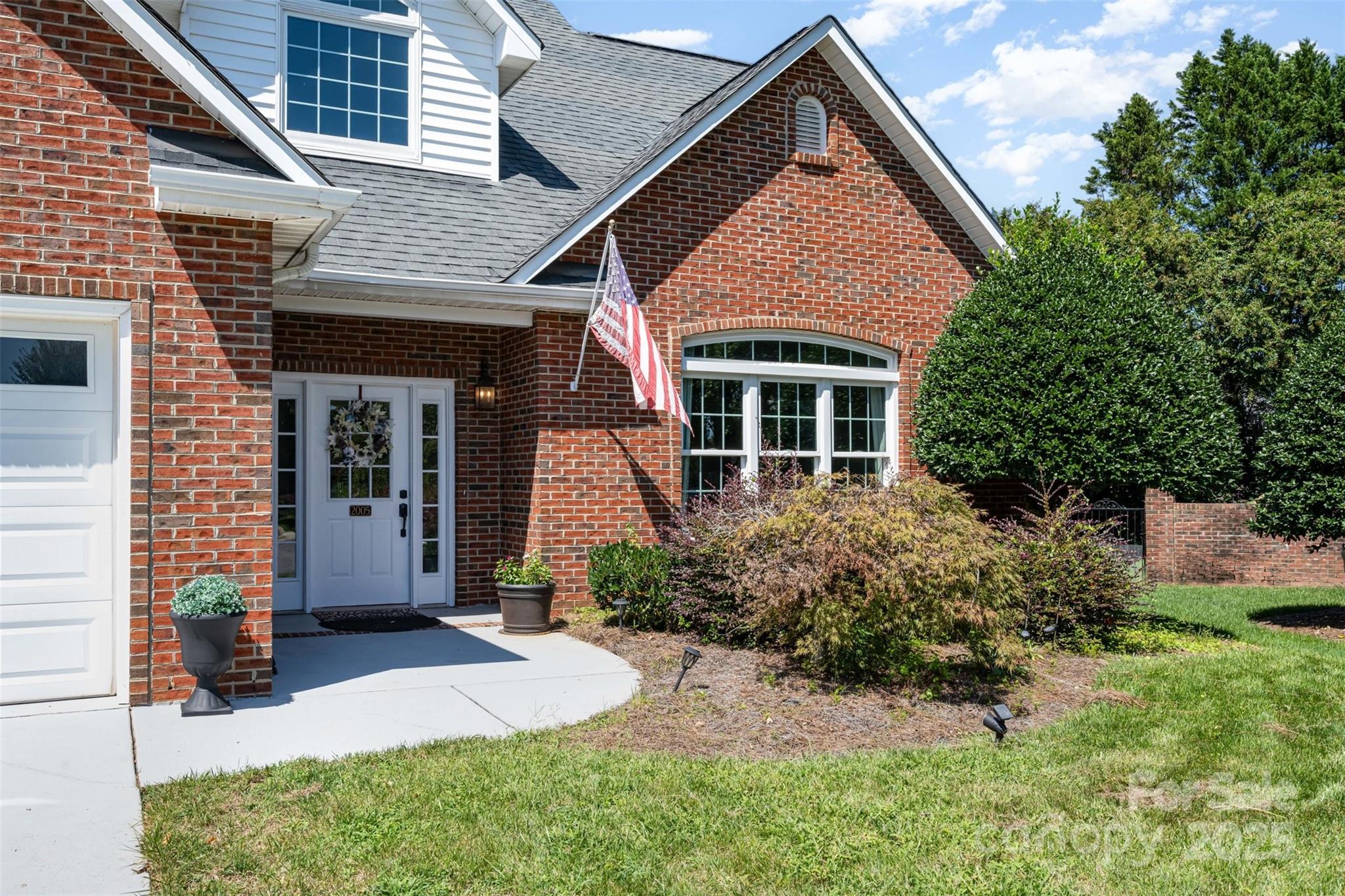 2005 Pinefield Court Property Photo 5