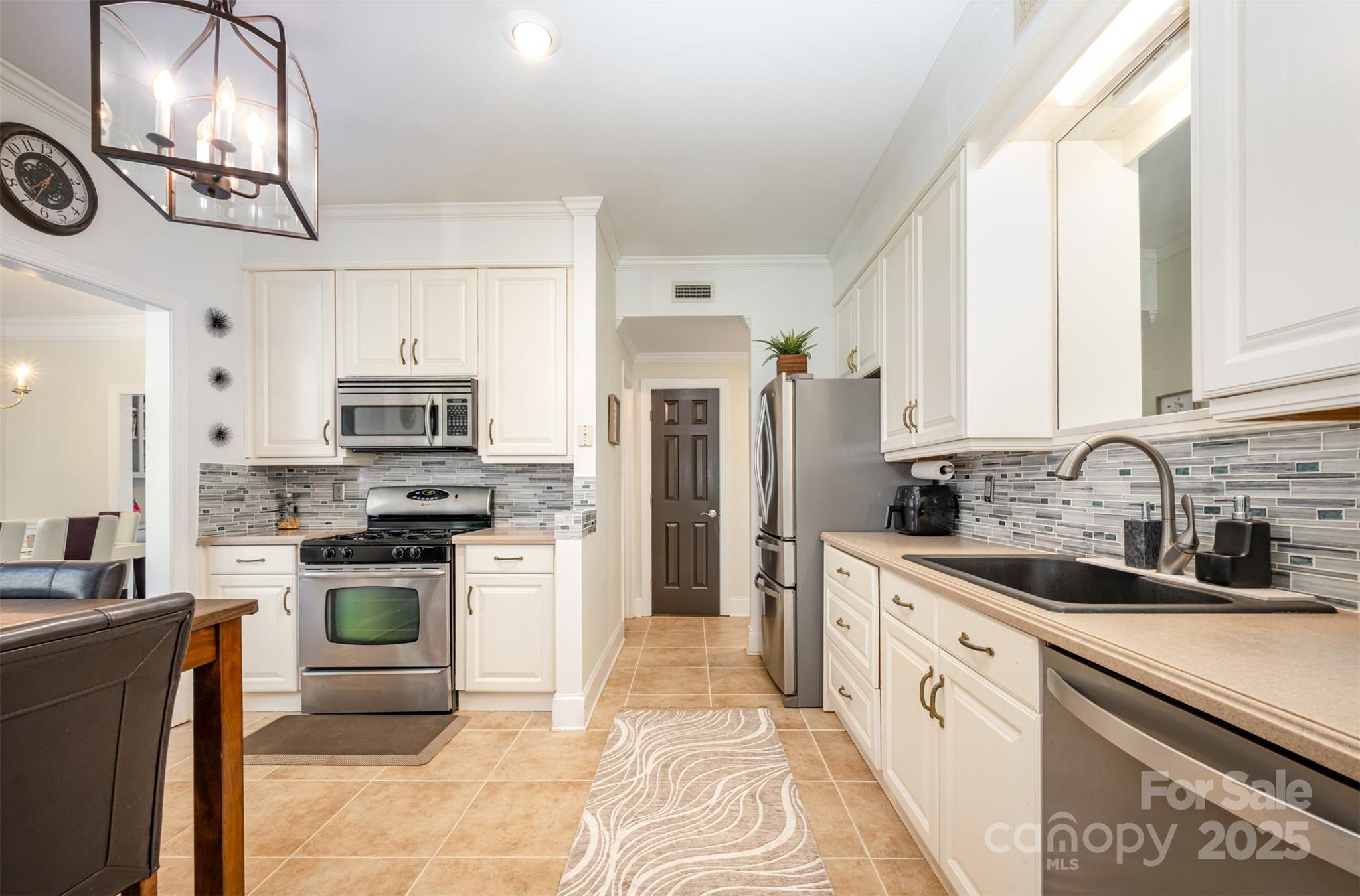 2005 Pinefield Court Property Photo 18