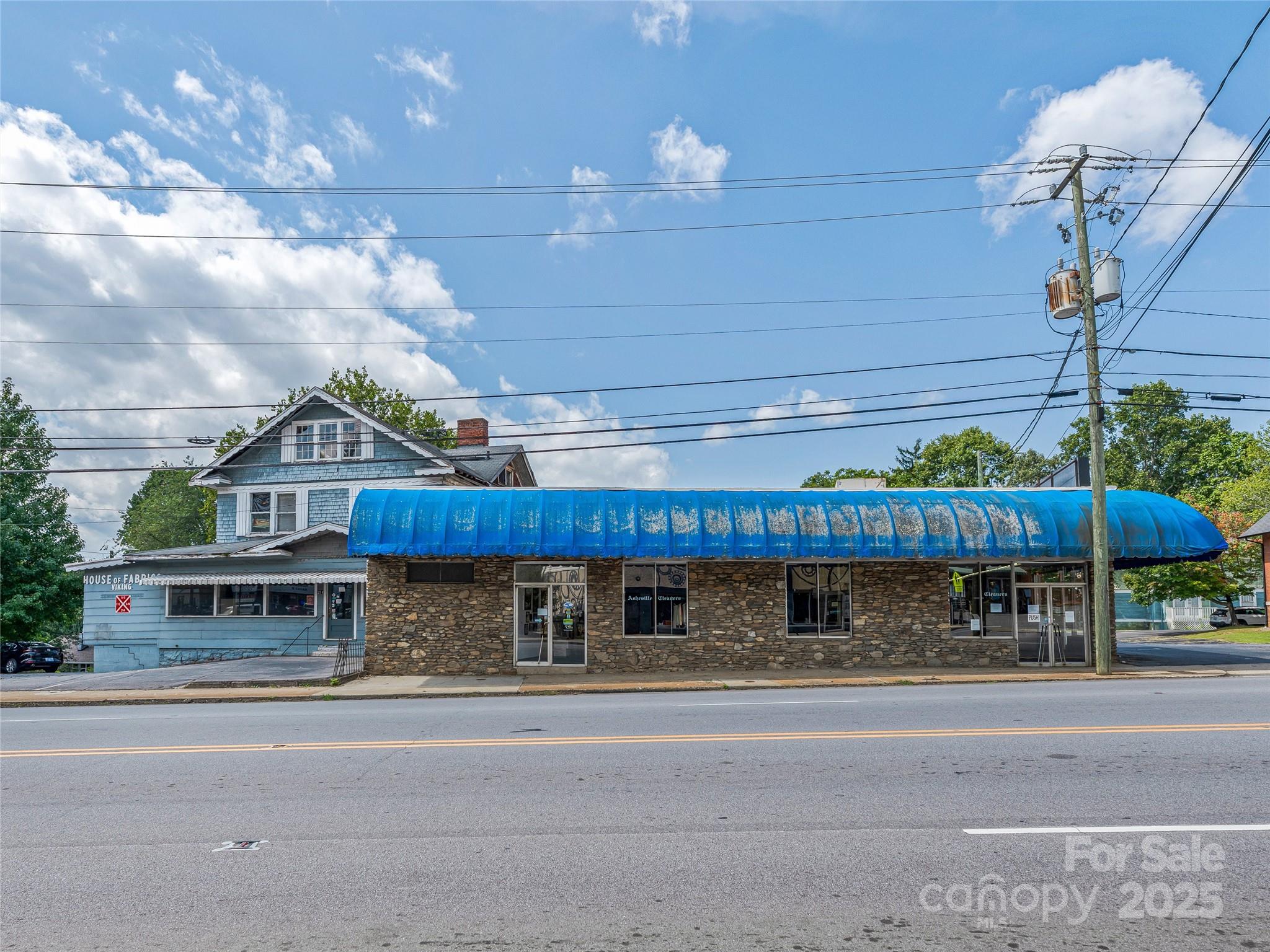 210, 212 & 230 Merrimon Avenue Property Photo 9