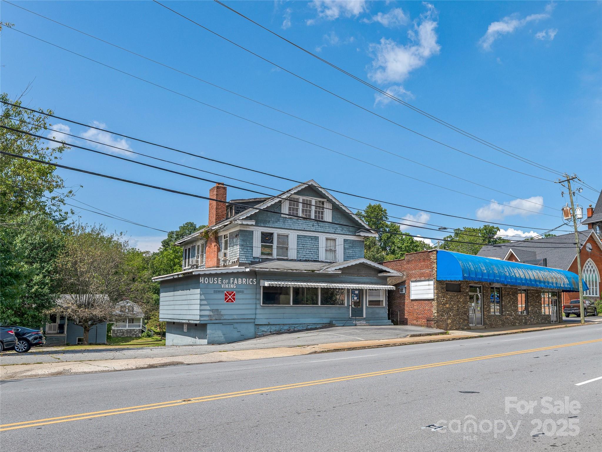 210, 212 & 230 Merrimon Avenue Property Photo 11