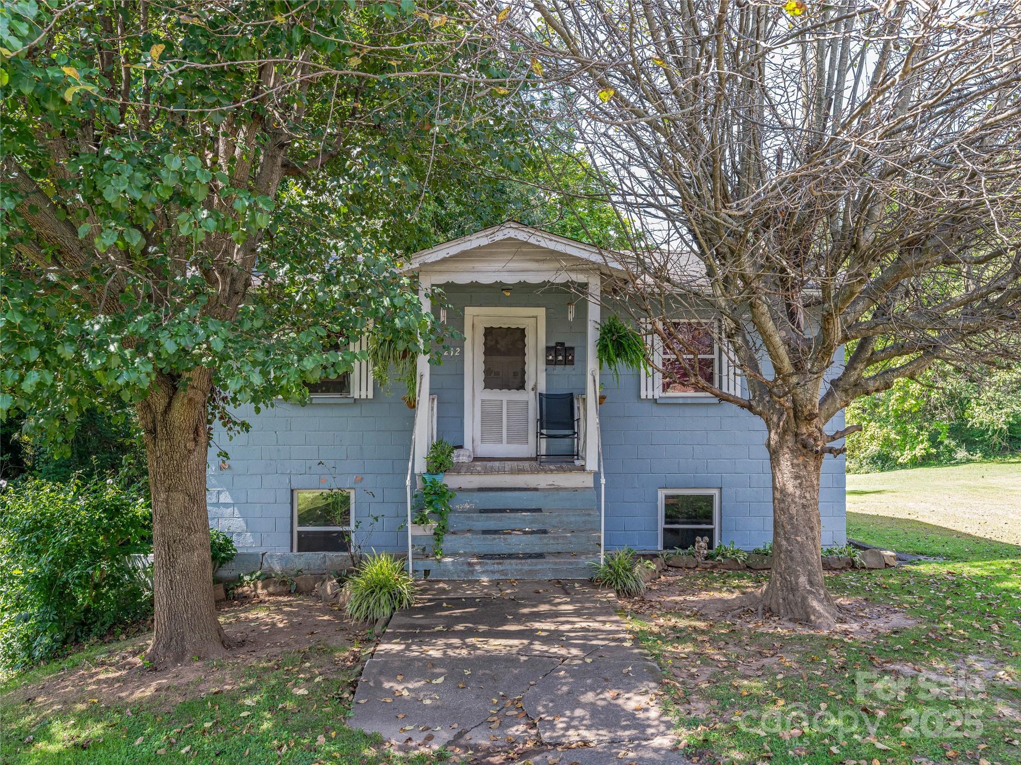 210, 212 & 230 Merrimon Avenue Property Photo 18