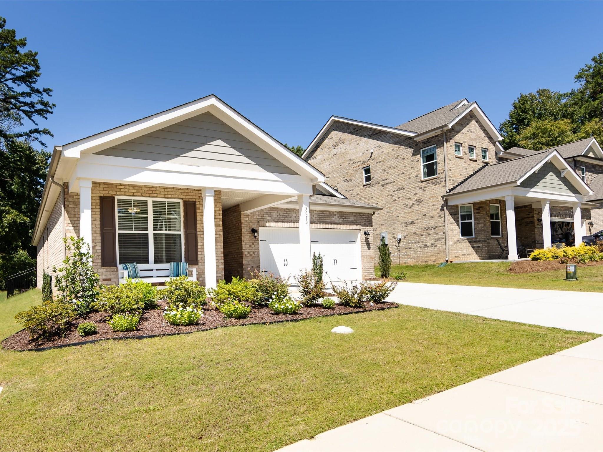 5010 Kinsbridge Drive Property Photo 2