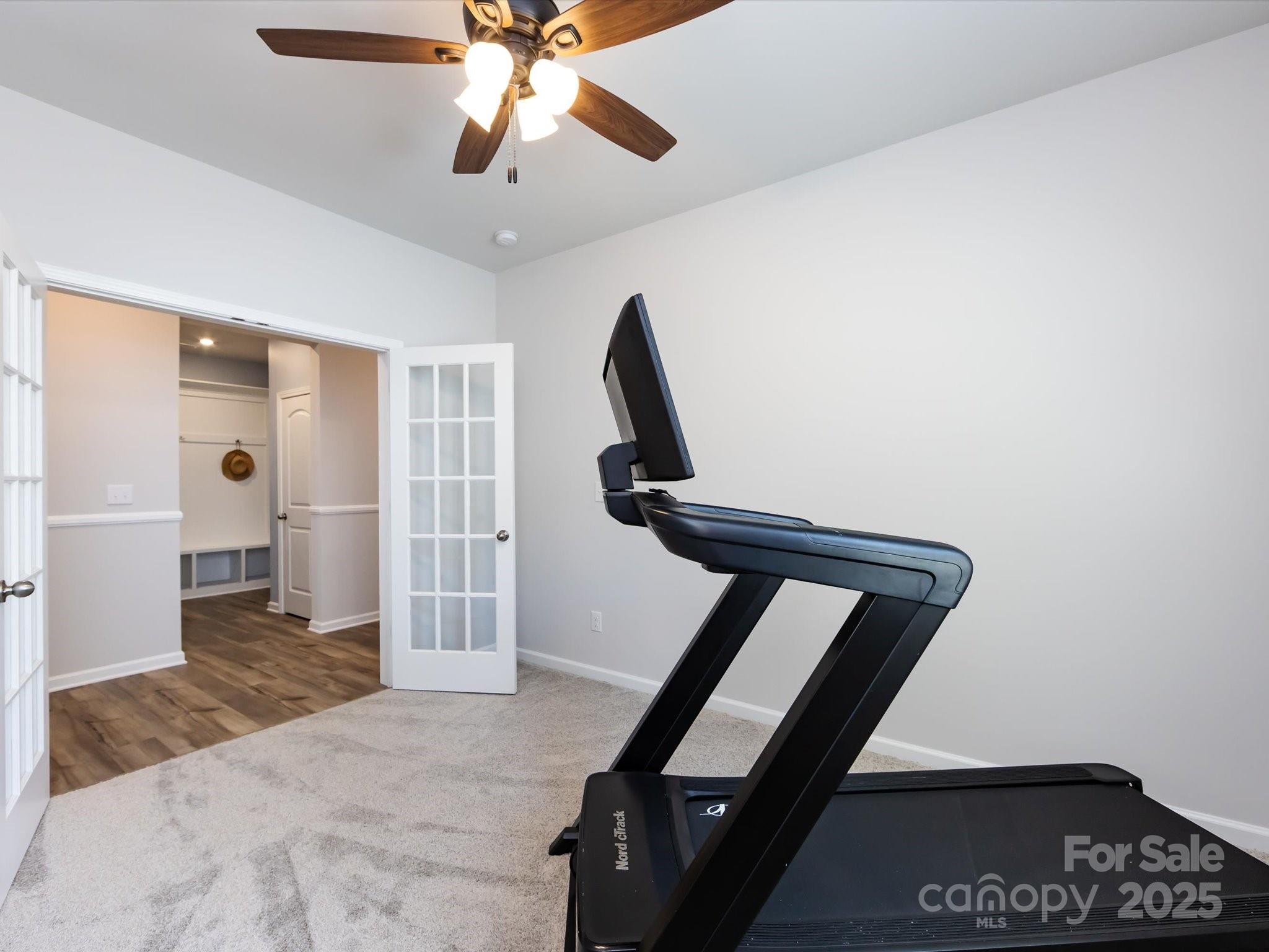 5010 Kinsbridge Drive Property Photo 16