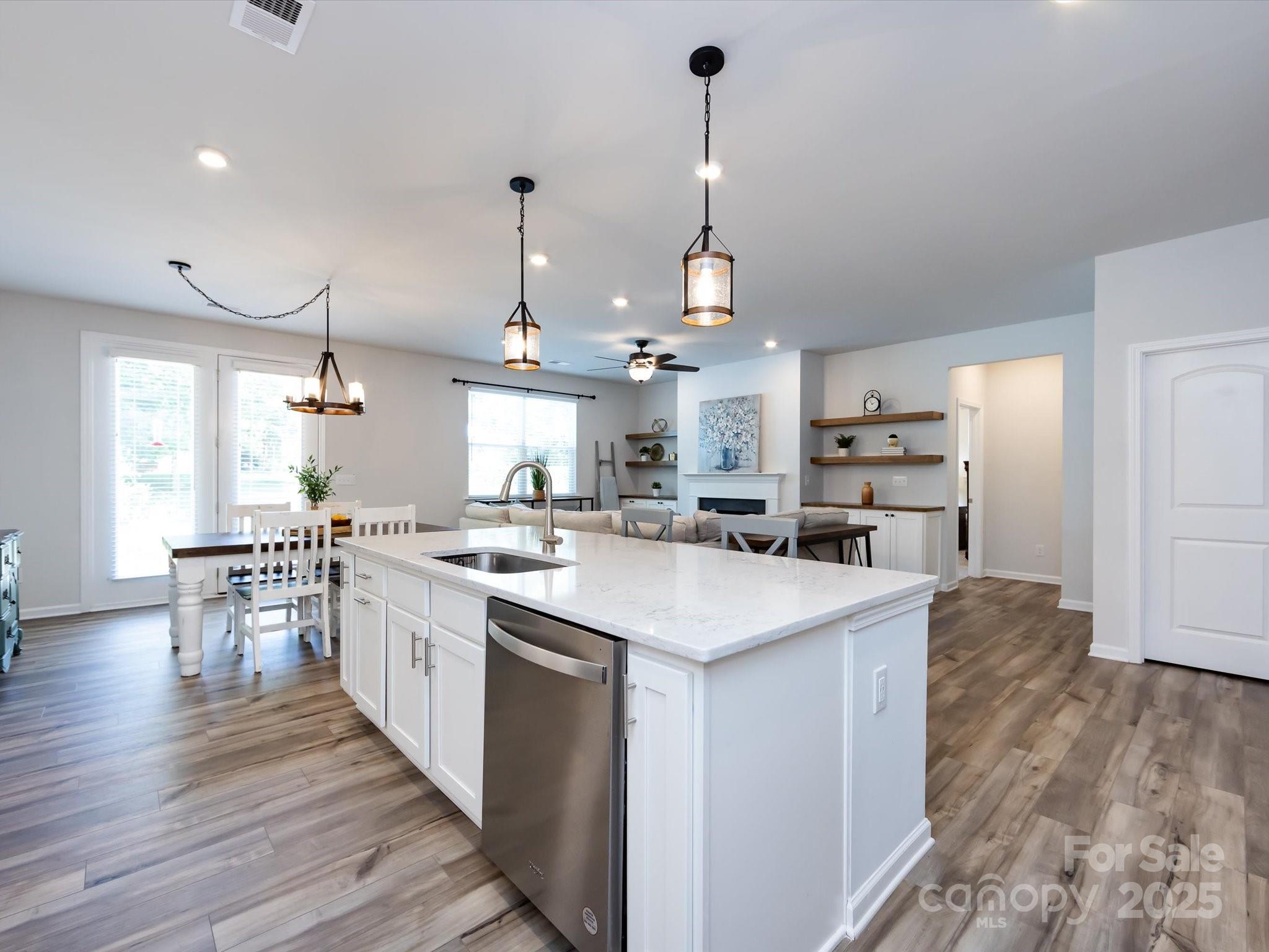 5010 Kinsbridge Drive Property Photo 30