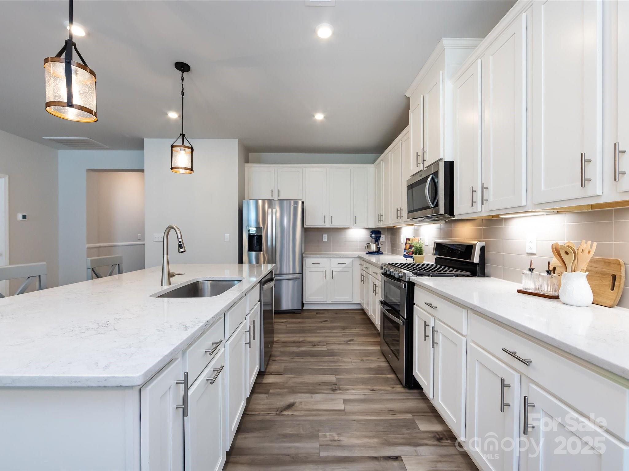 5010 Kinsbridge Drive Property Photo 31