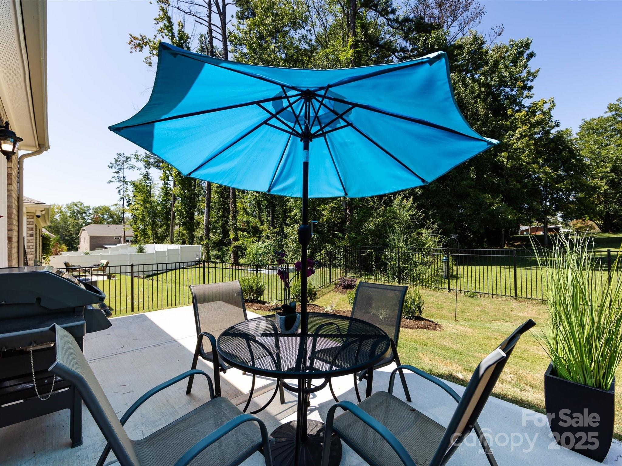 5010 Kinsbridge Drive Property Photo 45