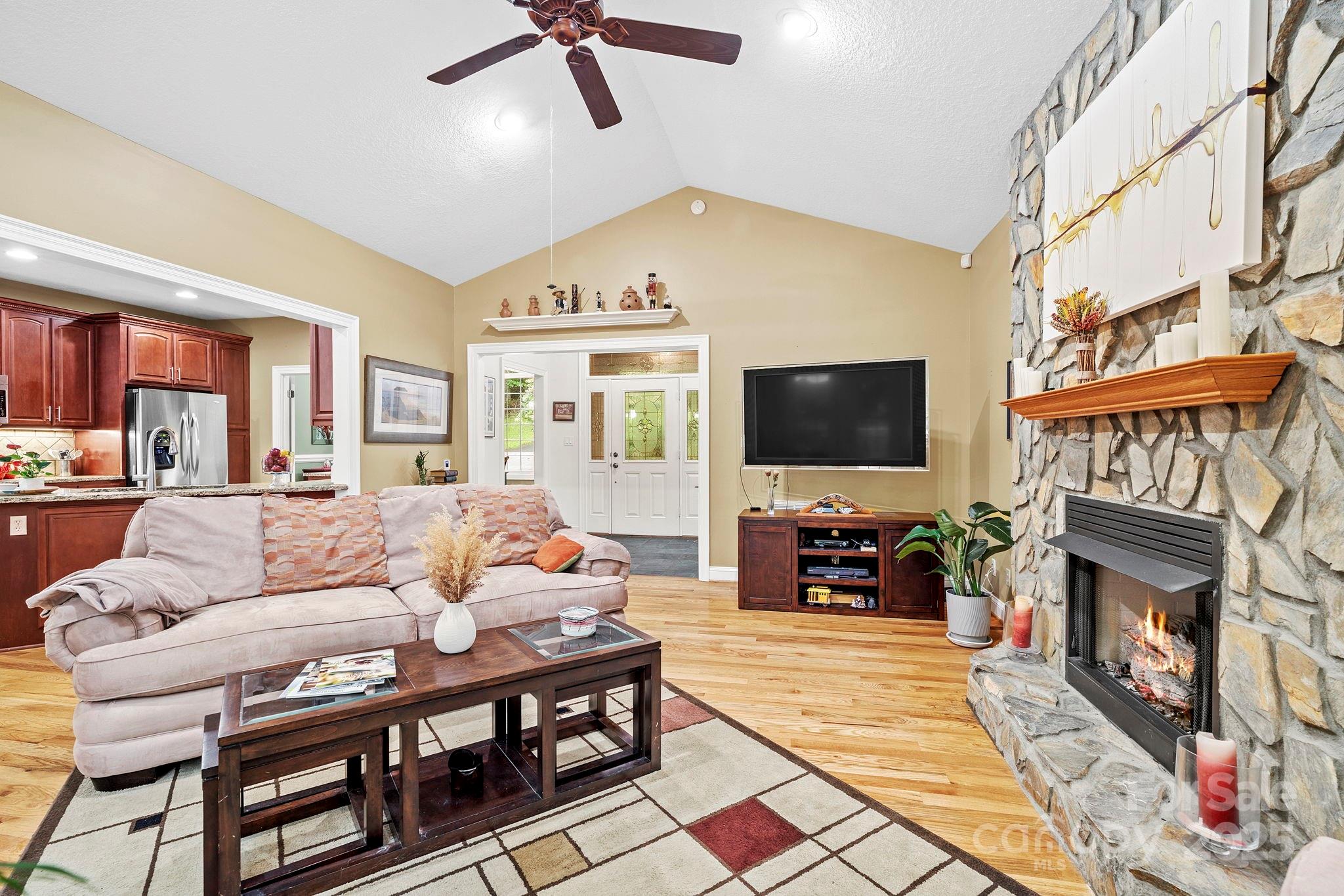 458 Blue Mist Way Property Photo 8