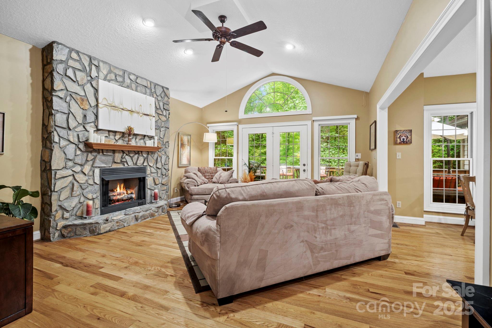 458 Blue Mist Way Property Photo 9