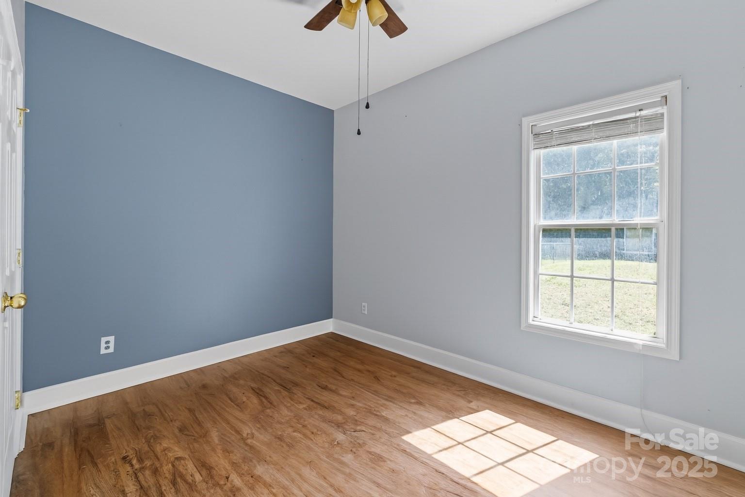 418 Summer Ridge Road Property Photo 13